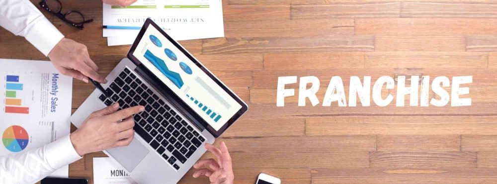 Franchiese Kosten werden am Schreibtisch berechnet